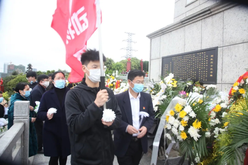 1617761492813006928.jpg 清明2.jpg